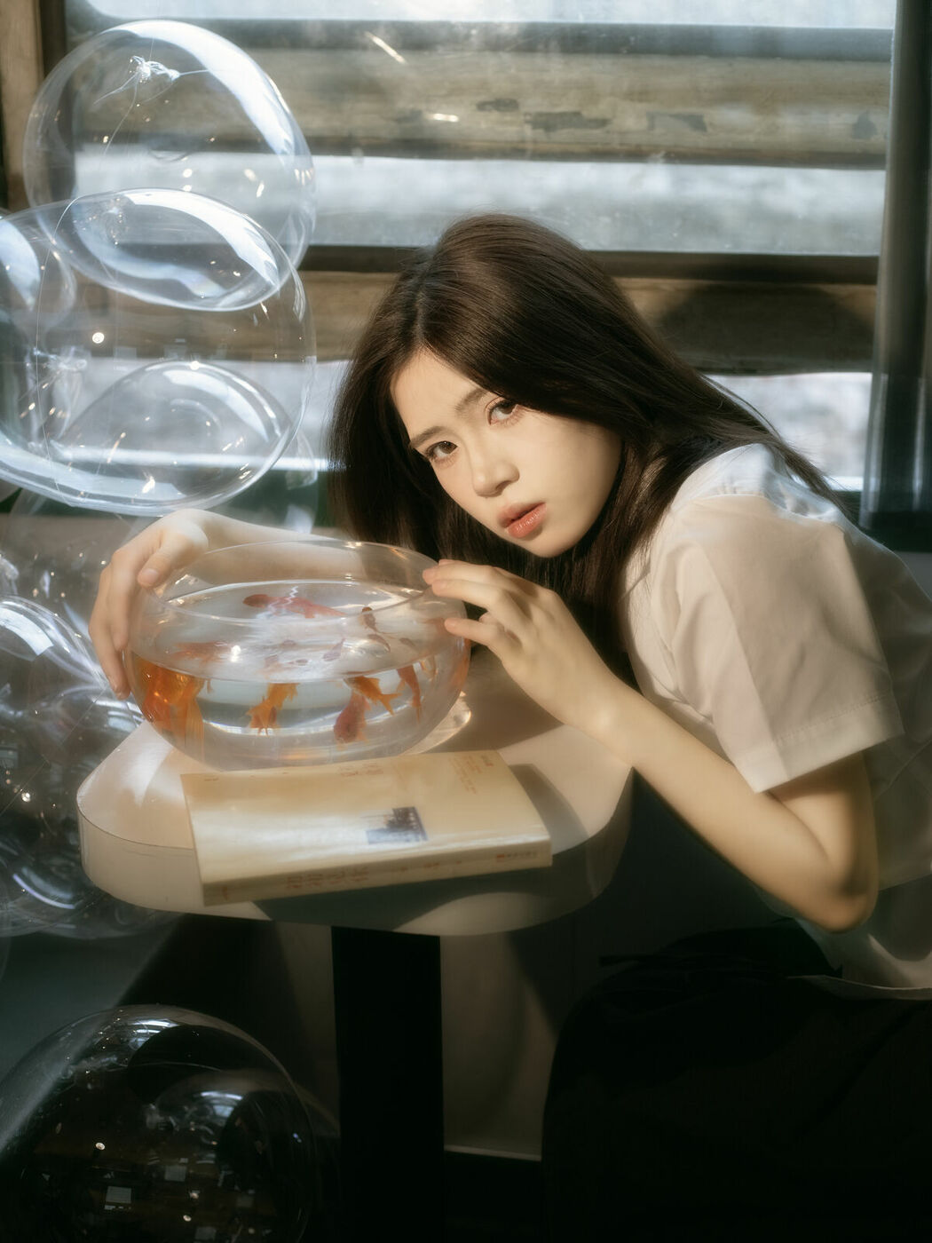 YiTuYu艺图语 Vol.9225 Yi Li Jin Dou Zi (28P)