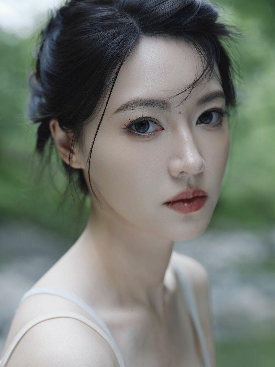 YiTuYu艺图语 Vol.9227 Man Moto Satomi (14P)