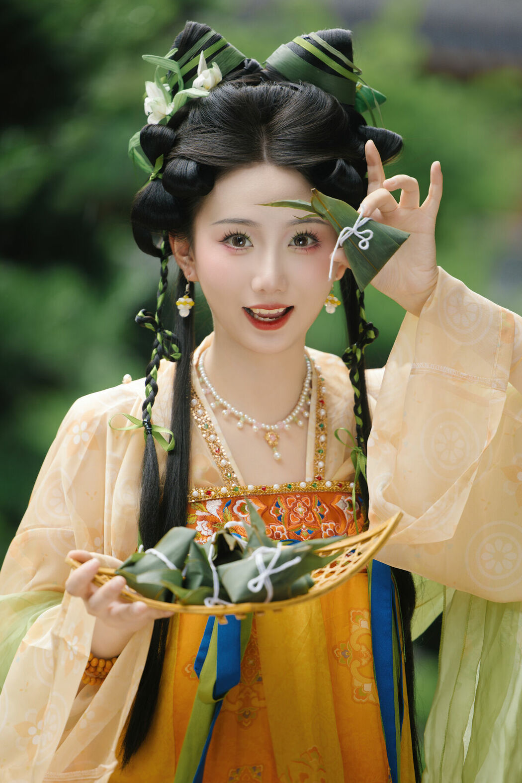 YiTuYu艺图语 Vol.9221 Zhi Zhi (30P)