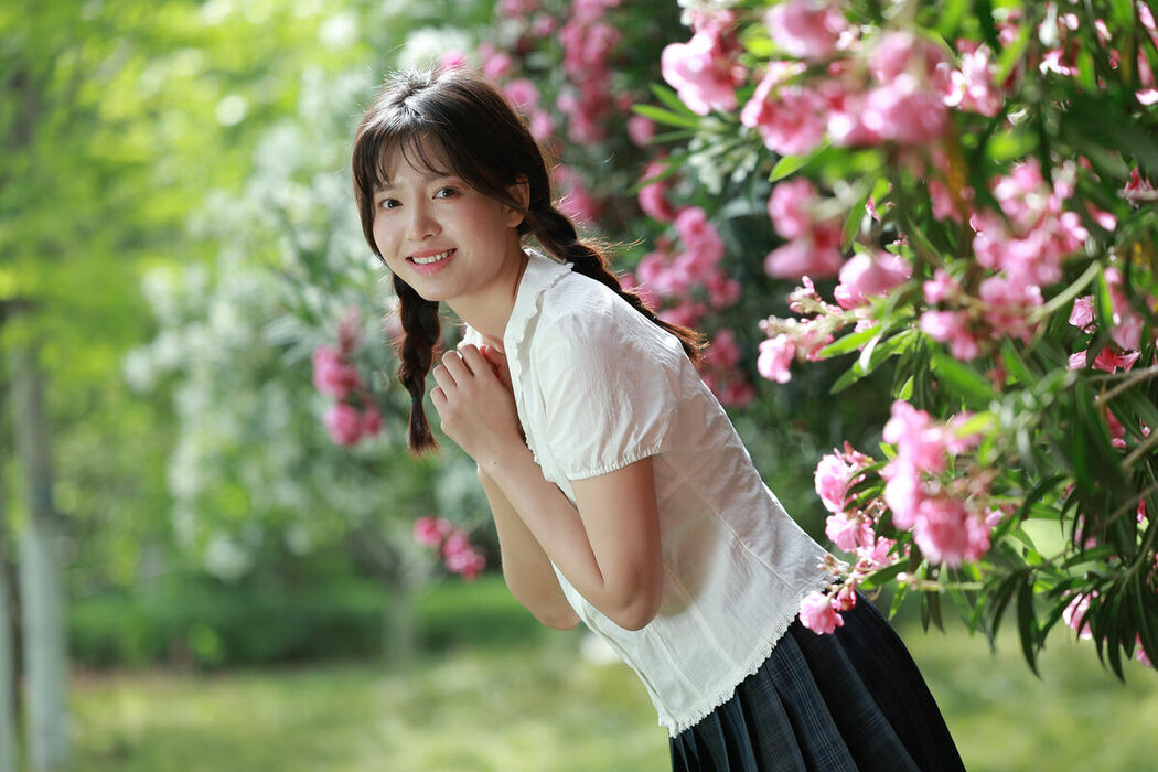 YiTuYu艺图语 Vol.9214 Wan Zi (33P)