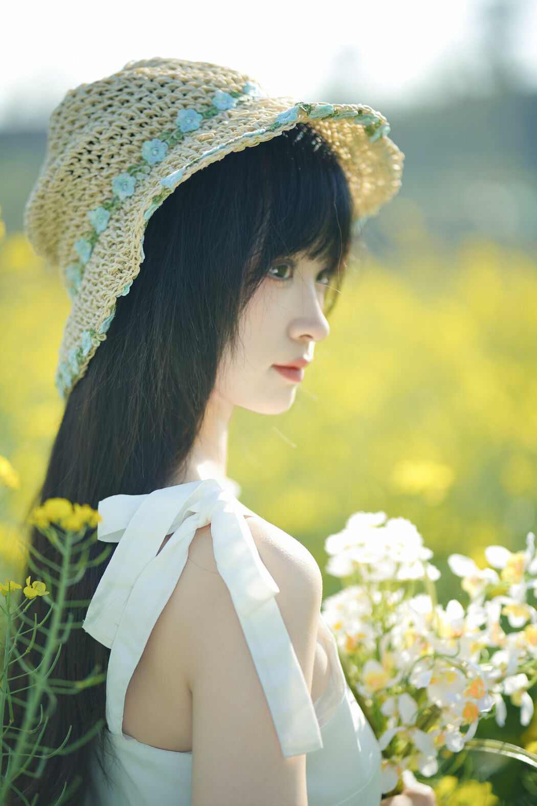 YiTuYu艺图语 Vol.9229 Chun Jiao Jiao (15P)