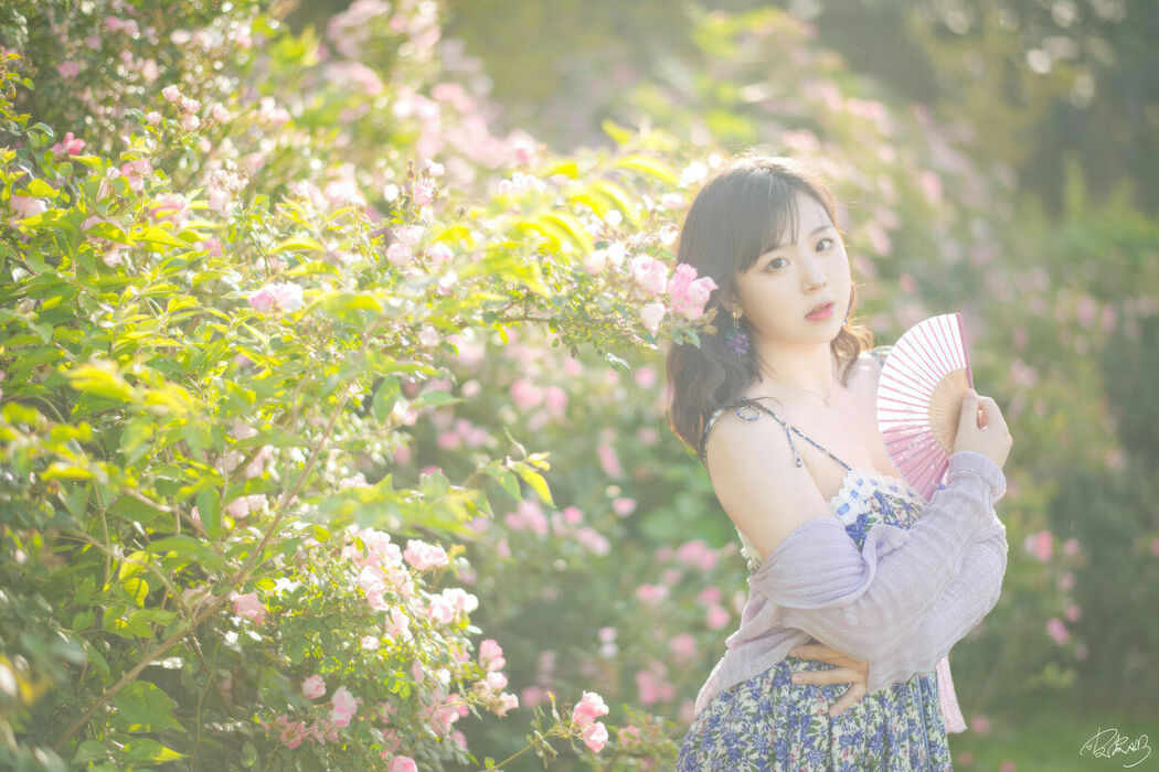 Coser@皮皮奶可可爱了啦 – 蔷薇花 (37P)