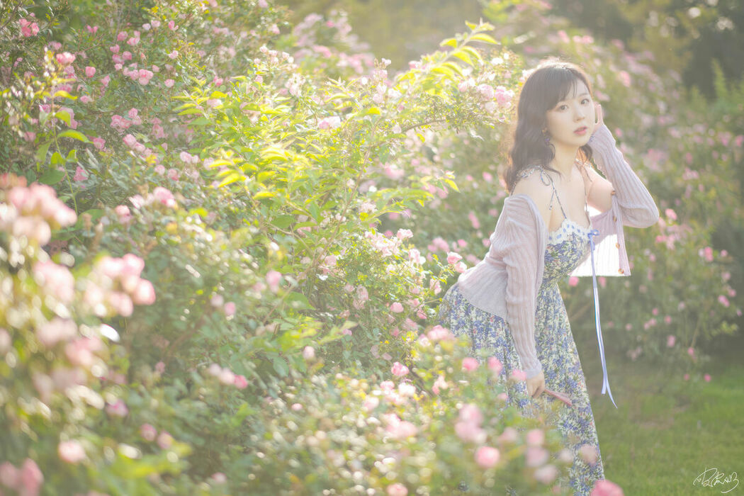 Coser@皮皮奶可可爱了啦 – 蔷薇花 (37P)