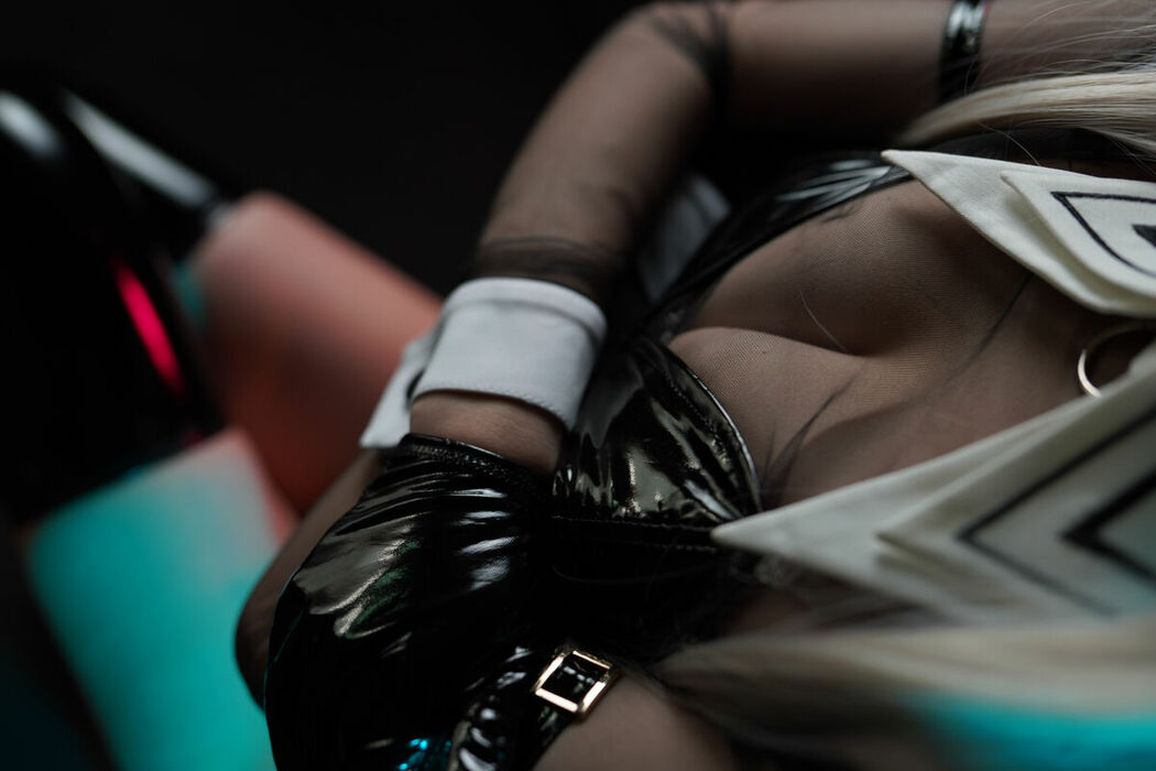 Coser@くろてぃあ くろ – BUNNY (46P)