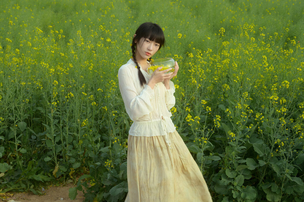 YiTuYu艺图语 Vol.9243 Shan Ye Xiao Guo (30P)