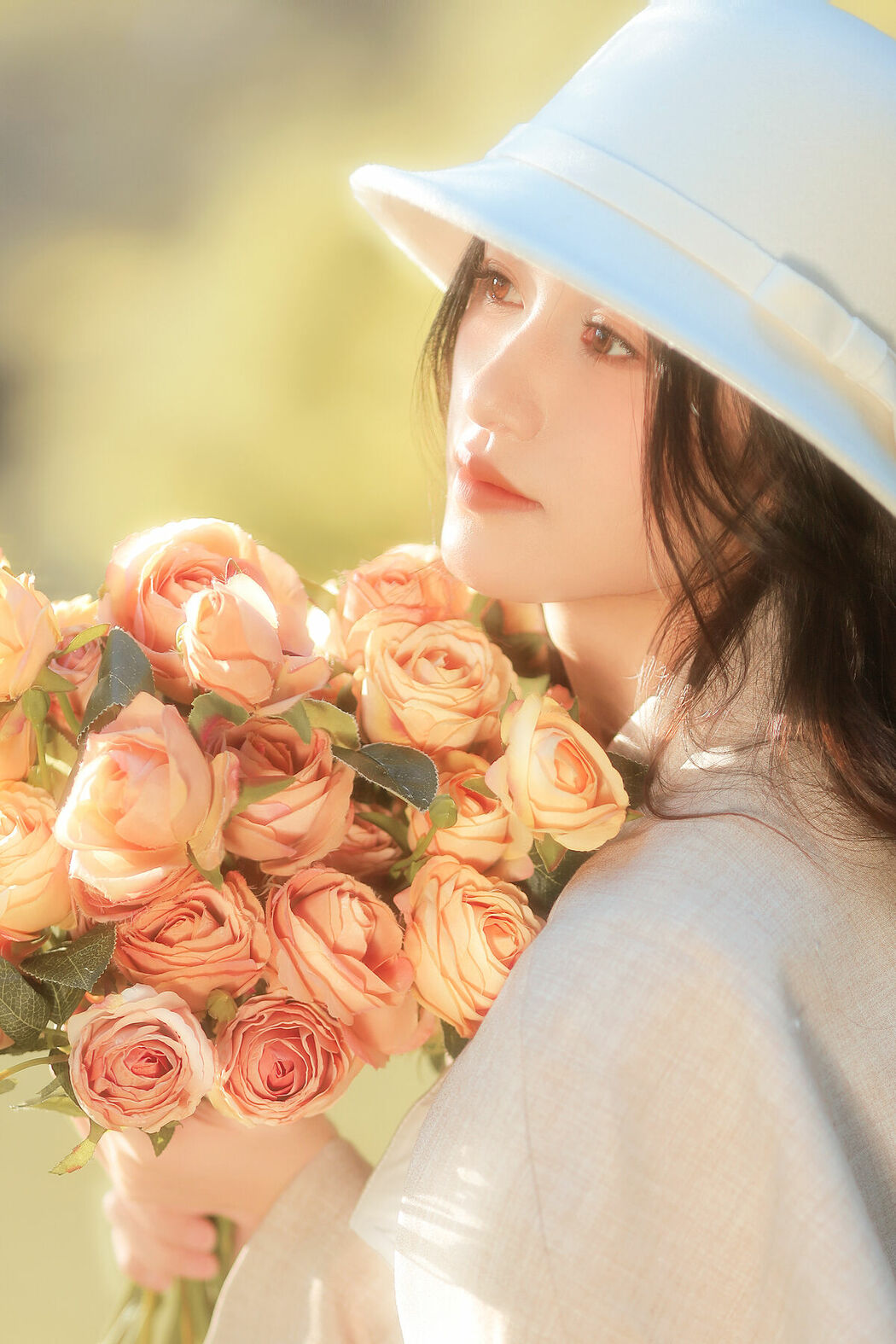 YiTuYu艺图语 Vol.9244 Yi Ming (18P)