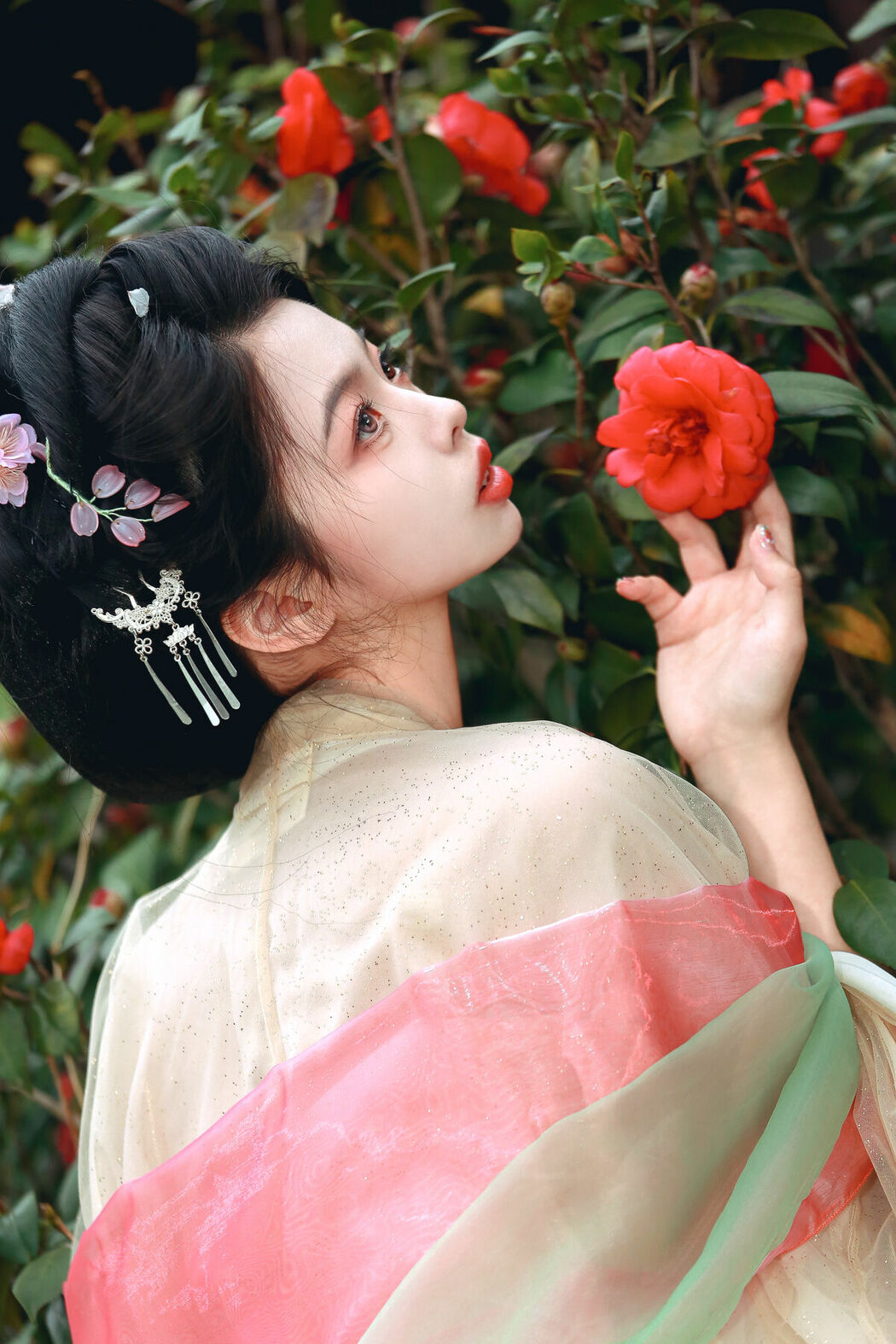 YiTuYu艺图语 Vol.9245 Fei Fei (14P)