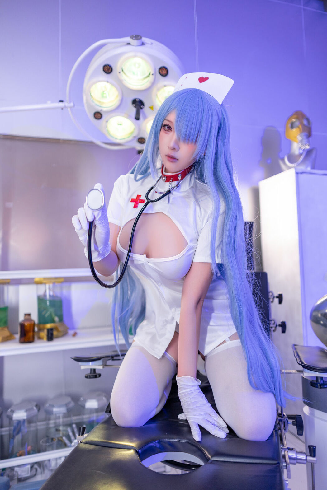 Coser@小和甜酒 – 伏罗希洛夫护士 (26P – 2V)