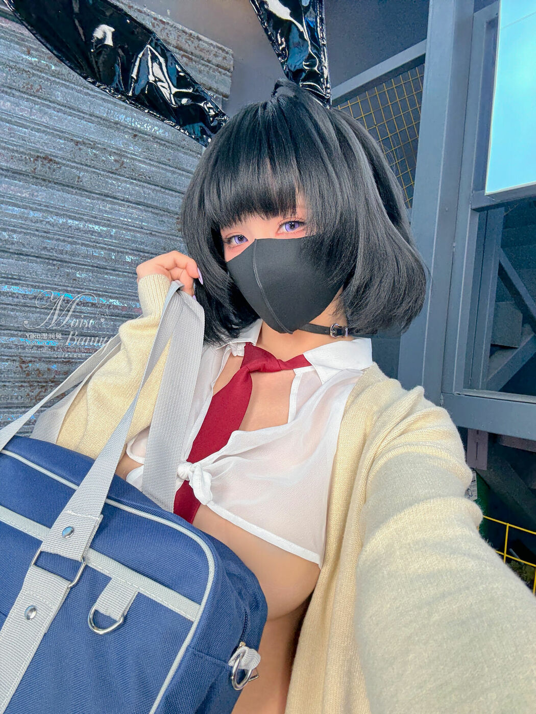 Coser@黏黏团子兔 – 10月作品 賽博逆JK 提线木偶 (88P – 3V)