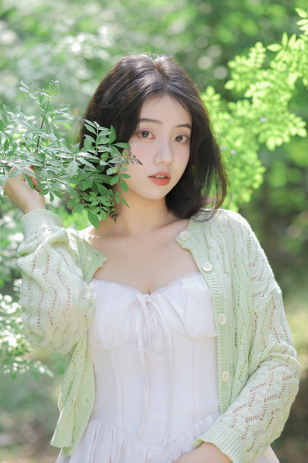 YiTuYu艺图语 Vol.9247 Chao Ku Xiao Wang Zi (26P)