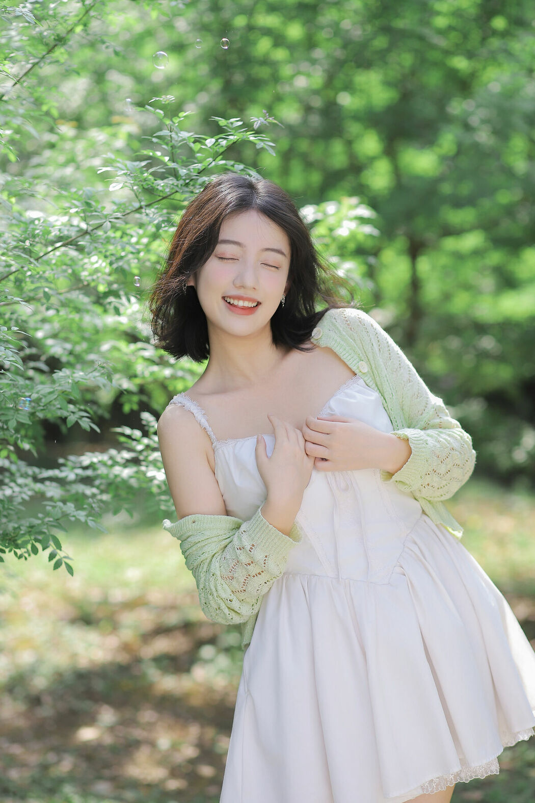 YiTuYu艺图语 Vol.9247 Chao Ku Xiao Wang Zi (26P)