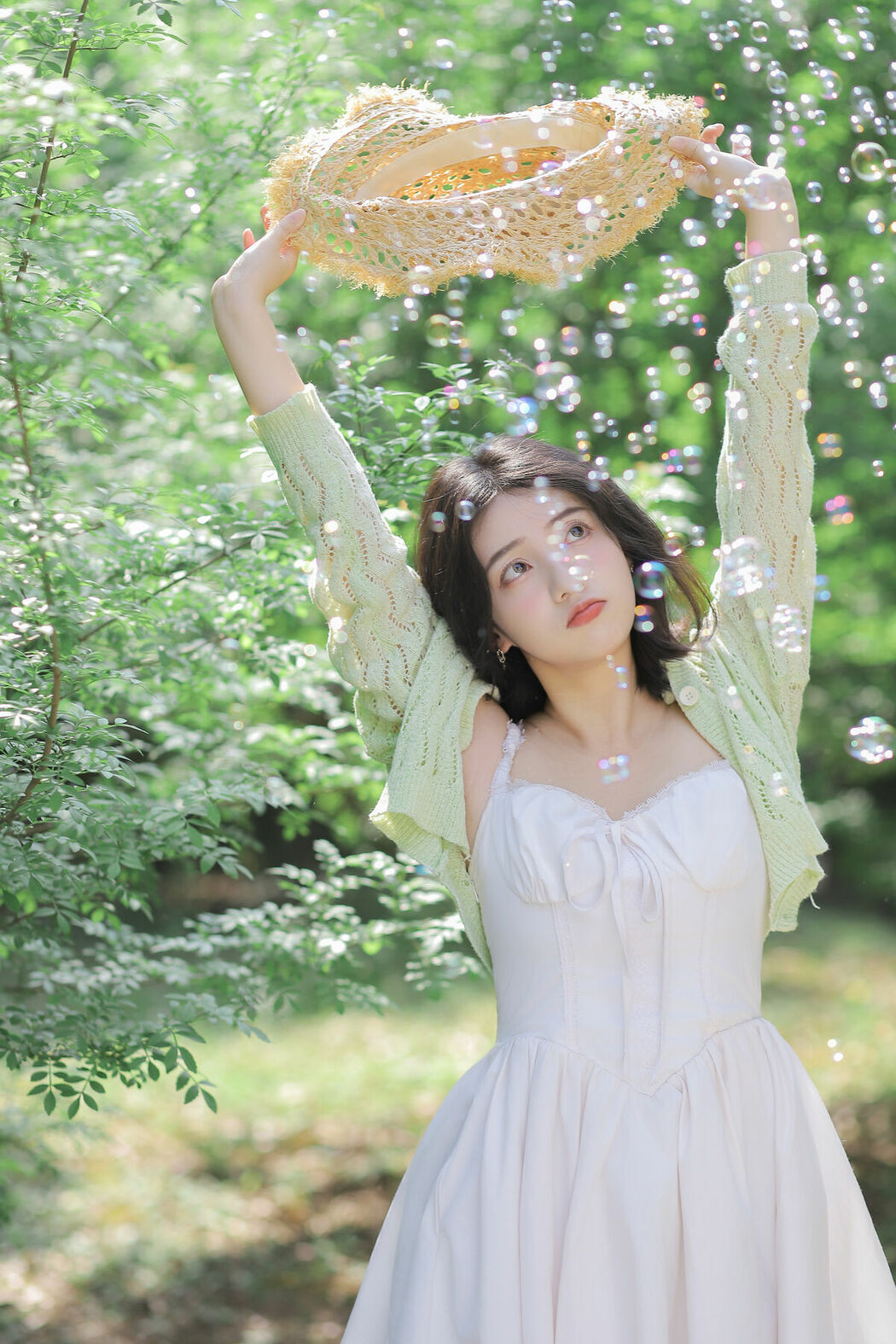 YiTuYu艺图语 Vol.9247 Chao Ku Xiao Wang Zi (26P)