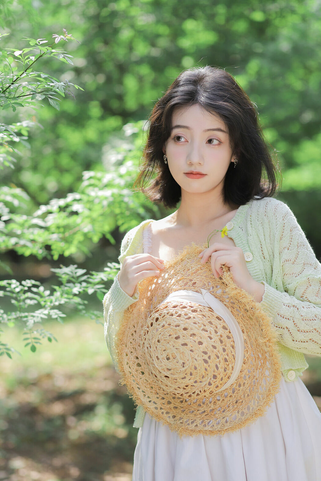 YiTuYu艺图语 Vol.9247 Chao Ku Xiao Wang Zi (26P)