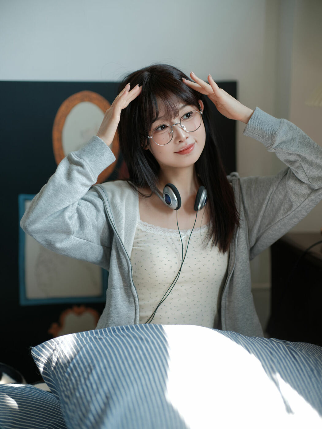 YiTuYu艺图语 Vol.9252 Suan Nai Jia Xin Hao Hao Ci (20P)