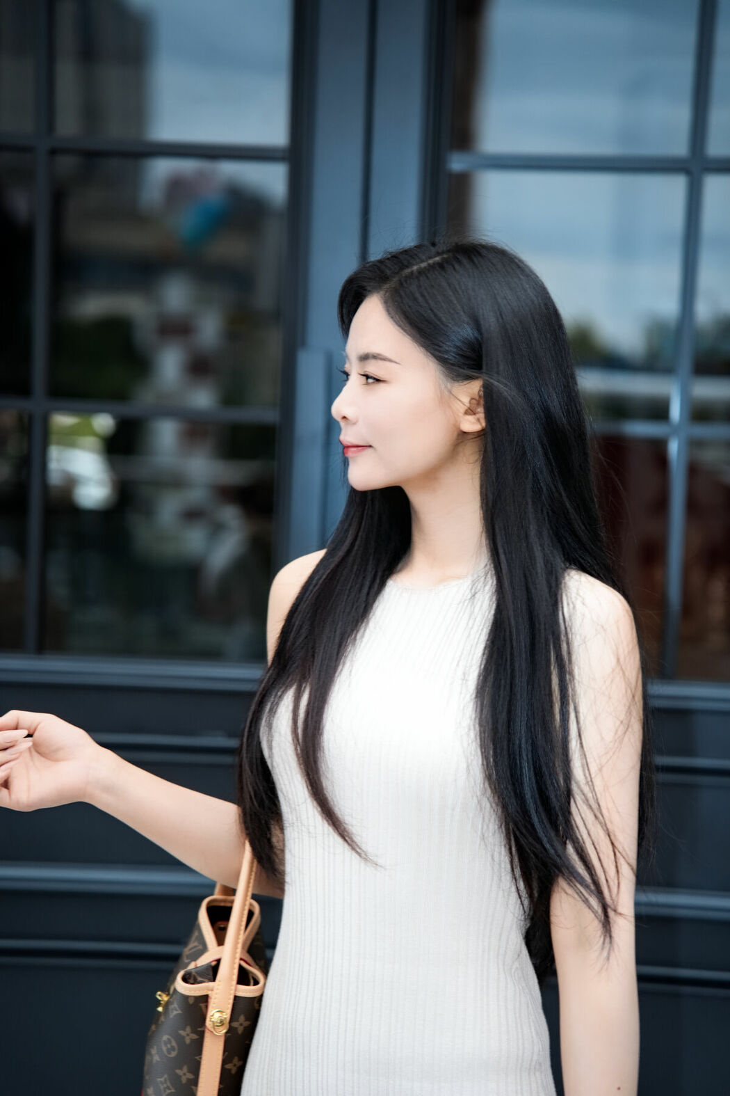 YiTuYu艺图语 Vol.9250 Xiao Ying (17P)