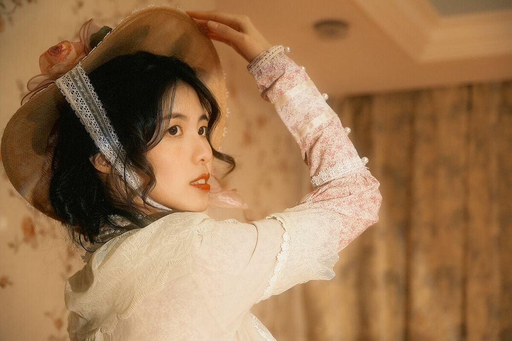 YiTuYu艺图语 Vol.9255 Zhu Qing (24P)