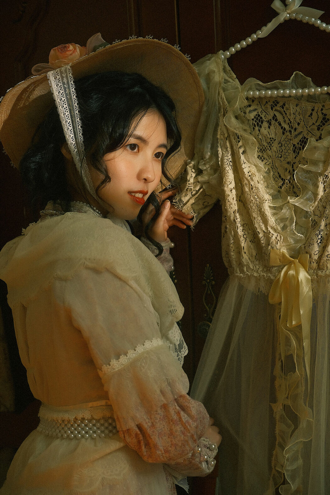 YiTuYu艺图语 Vol.9255 Zhu Qing (24P)