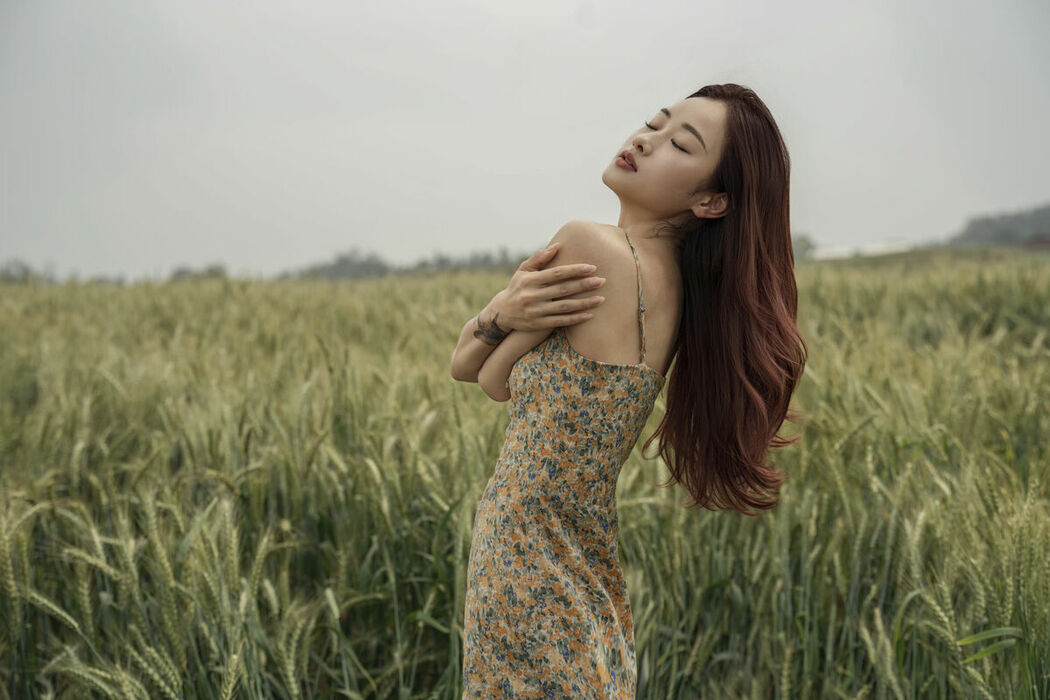 YiTuYu艺图语 Vol.9261 Zou Xue (26P)