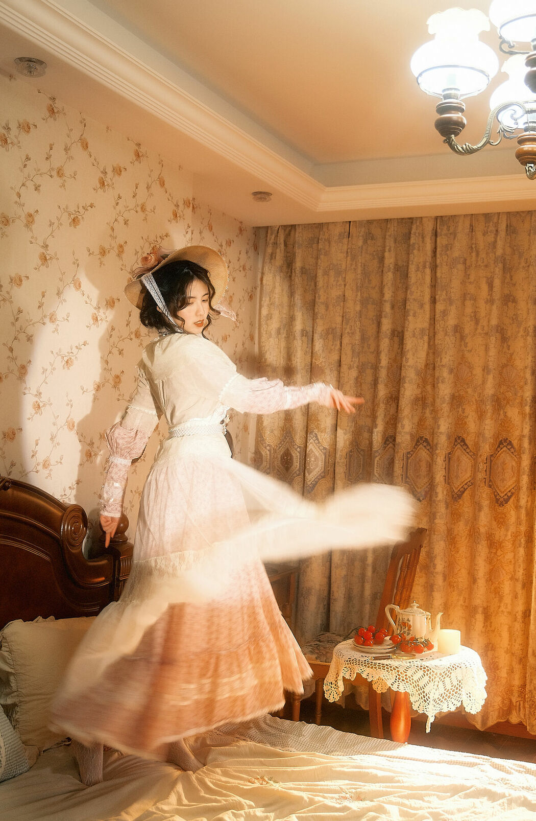 YiTuYu艺图语 Vol.9255 Zhu Qing (24P)