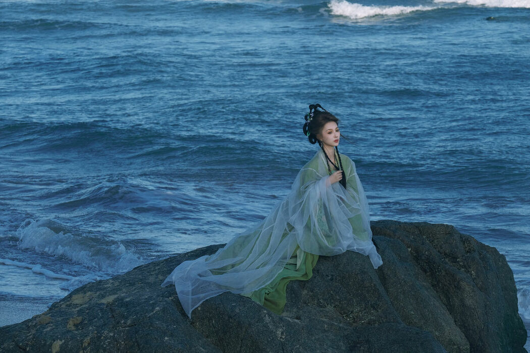 YiTuYu艺图语 Vol.9253 Tian Tian (21P)