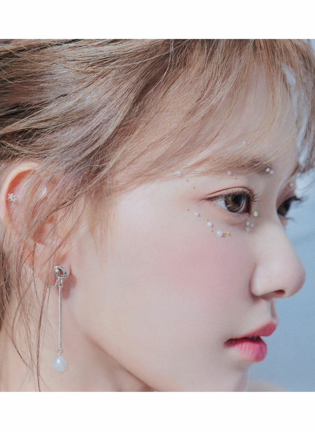 JP Sakura Miyawaki 宮脇咲良 – Graduation Visual Booklet (85P)