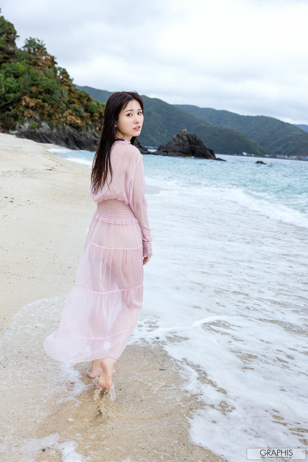 JP Mei Itsukaichi 五日市芽依 – Graphis SUMMER SPECIAL 2025 Vacation Vol.6-7-8 (61P)