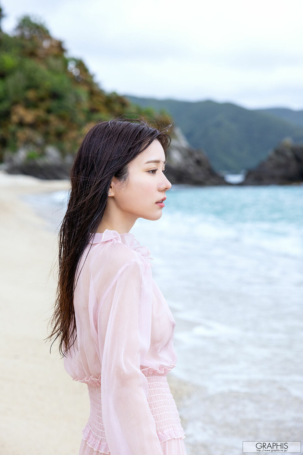 JP Mei Itsukaichi 五日市芽依 – Graphis SUMMER SPECIAL 2025 Vacation Vol.6-7-8 (61P)