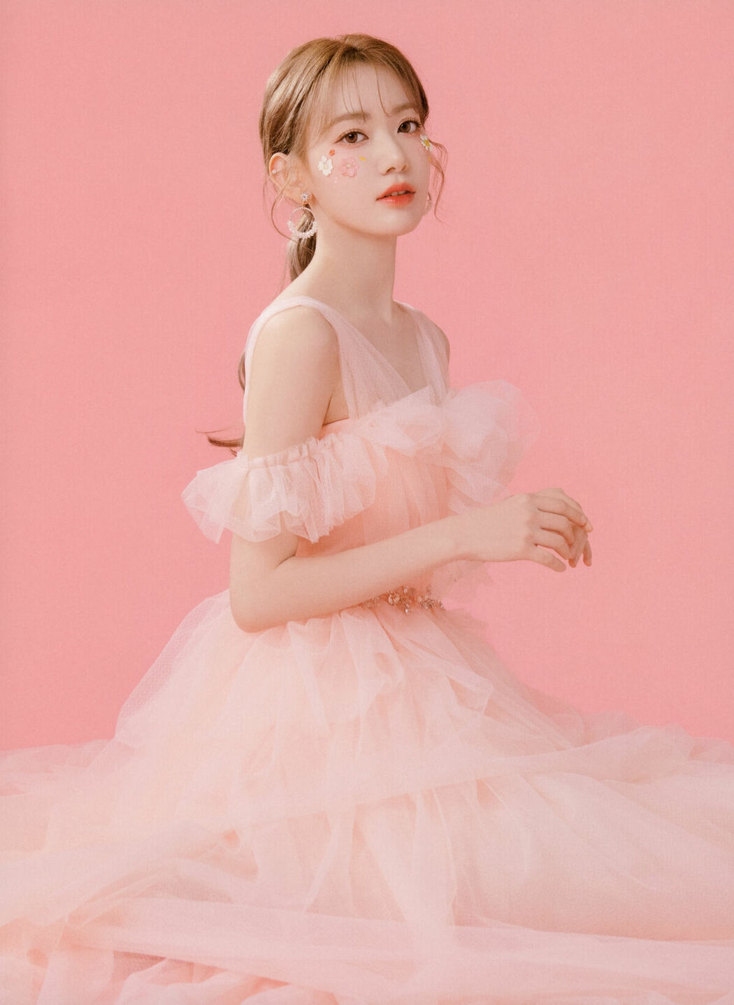 JP Sakura Miyawaki 宮脇咲良 – Graduation Visual Booklet (85P)