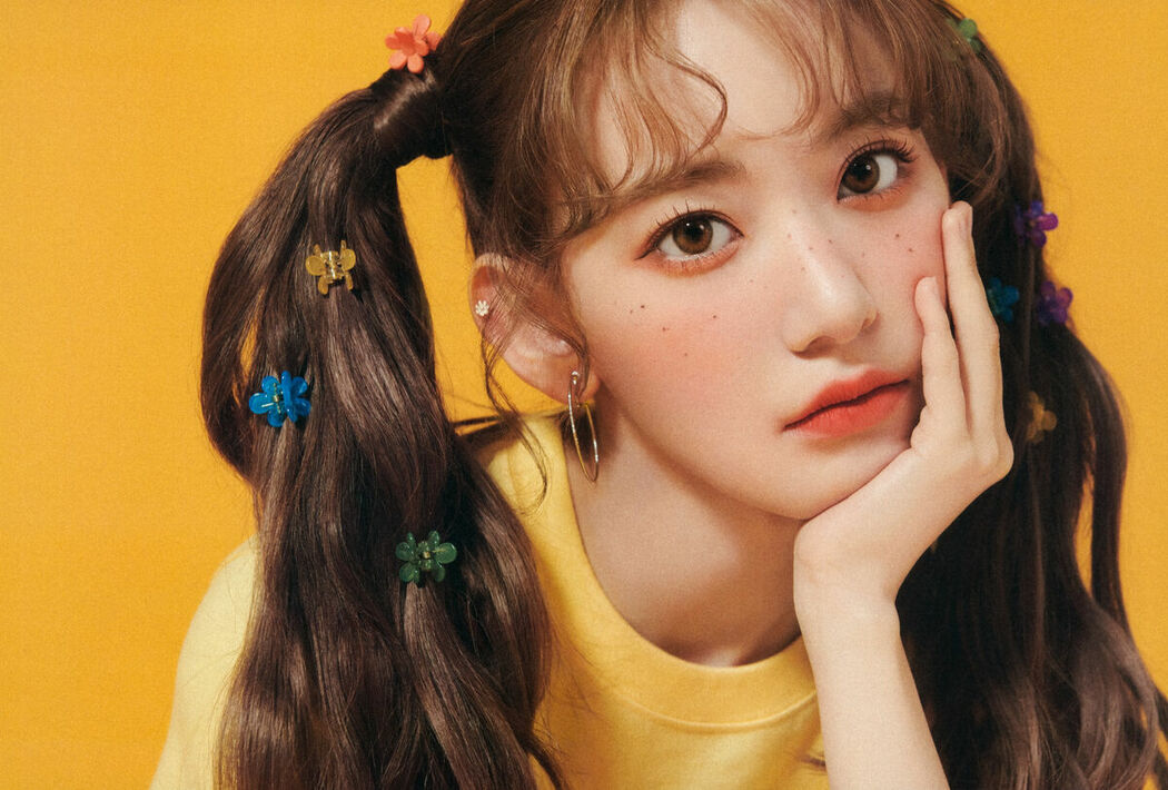 JP Sakura Miyawaki 宮脇咲良 – Graduation Visual Booklet (85P)