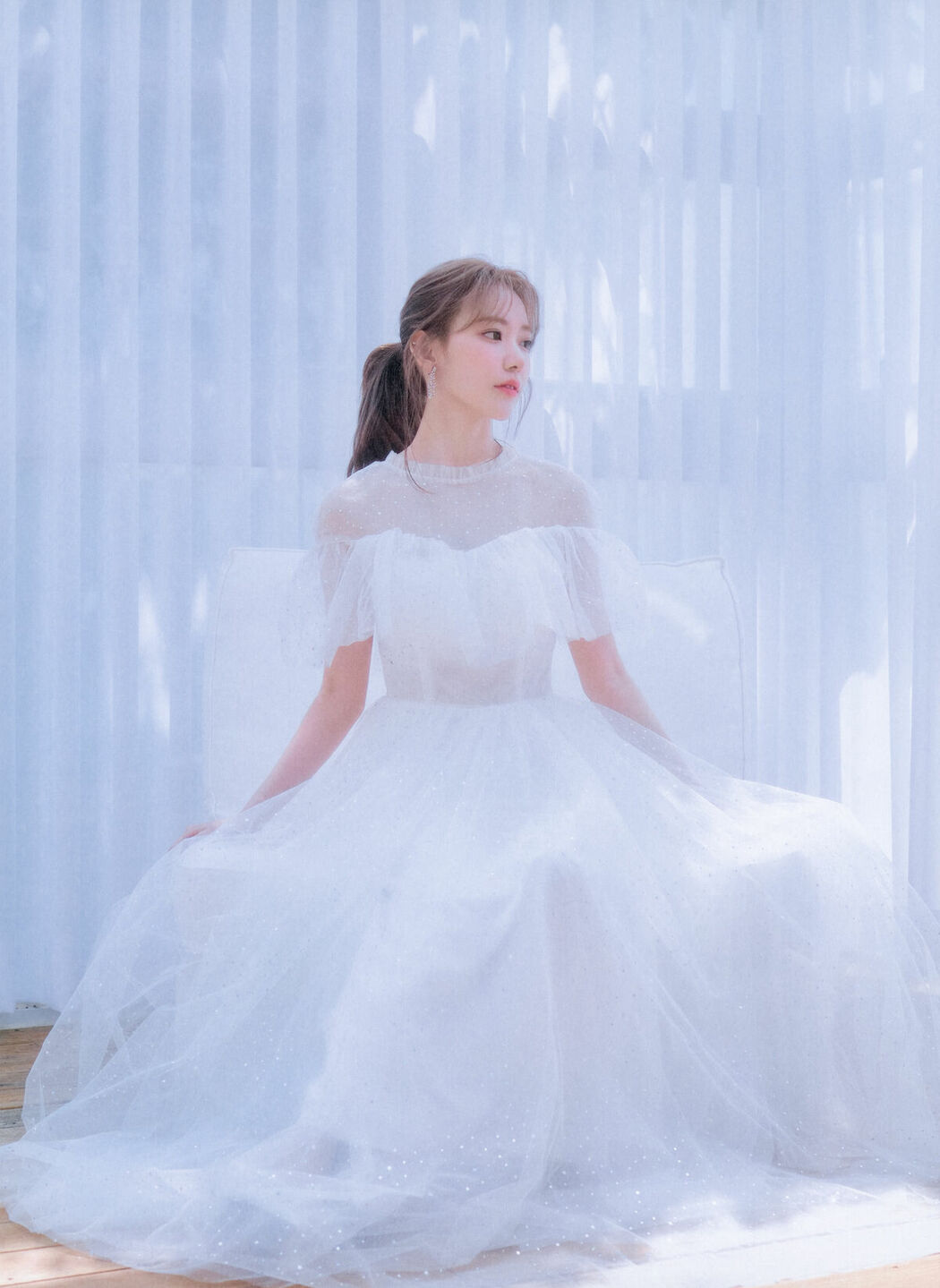 JP Sakura Miyawaki 宮脇咲良 – Graduation Visual Booklet (85P)