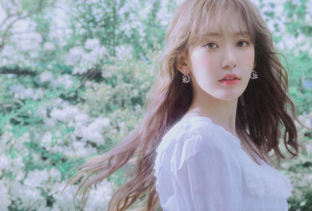 JP Sakura Miyawaki 宮脇咲良 – Graduation Visual Booklet (85P)