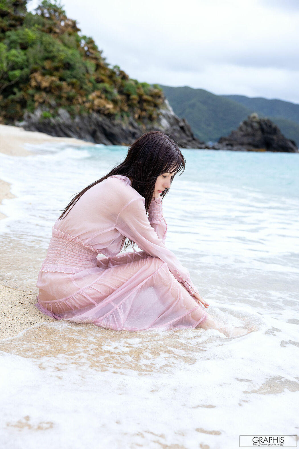 JP Mei Itsukaichi 五日市芽依 – Graphis SUMMER SPECIAL 2025 Vacation Vol.6-7-8 (61P)