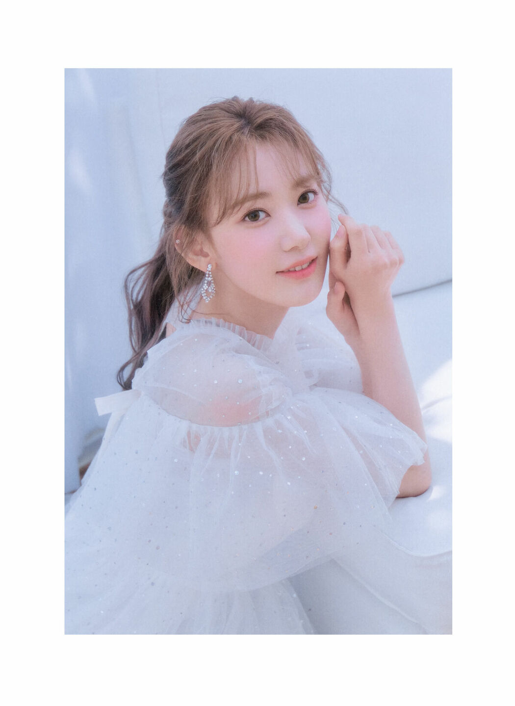 JP Sakura Miyawaki 宮脇咲良 – Graduation Visual Booklet (85P)