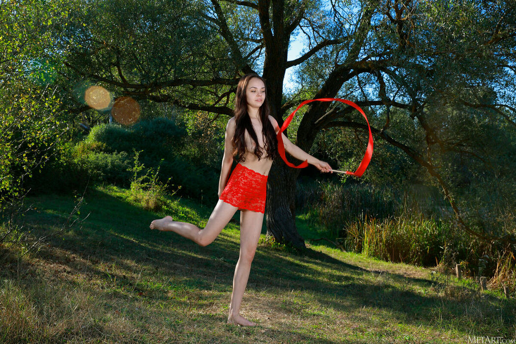 MetArt Mia Grandi – Hot Gymnast Part01 (61P)