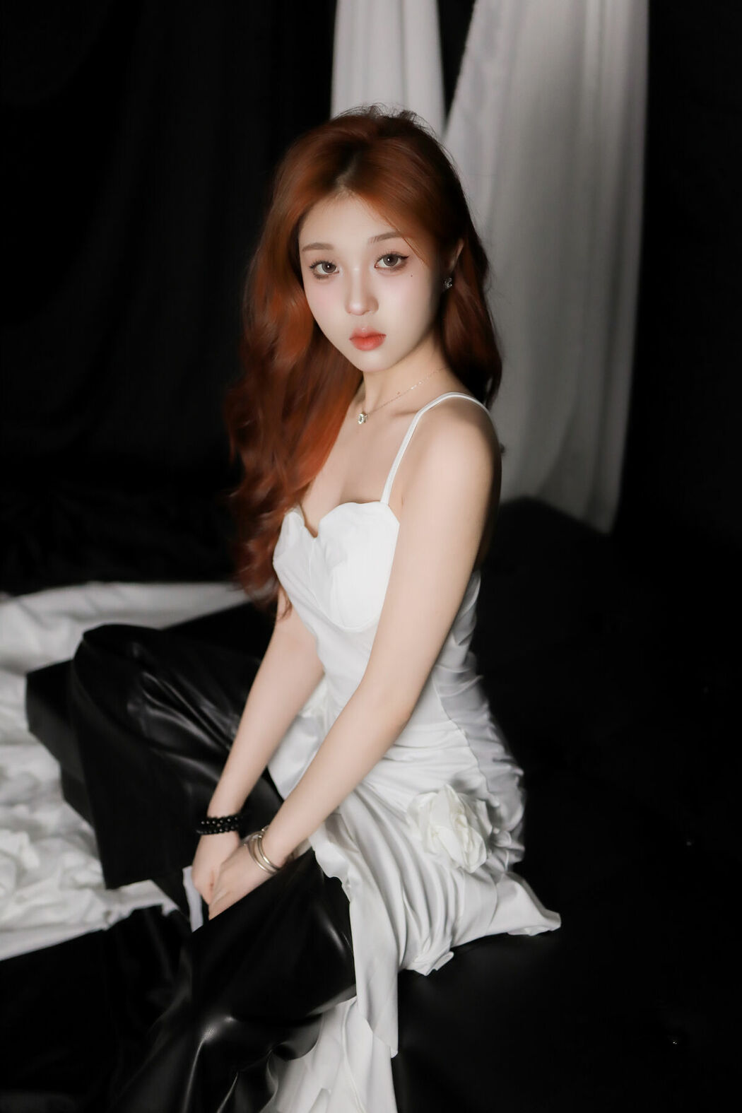 YiTuYu艺图语 Vol.9280 Momo Wu (25P)