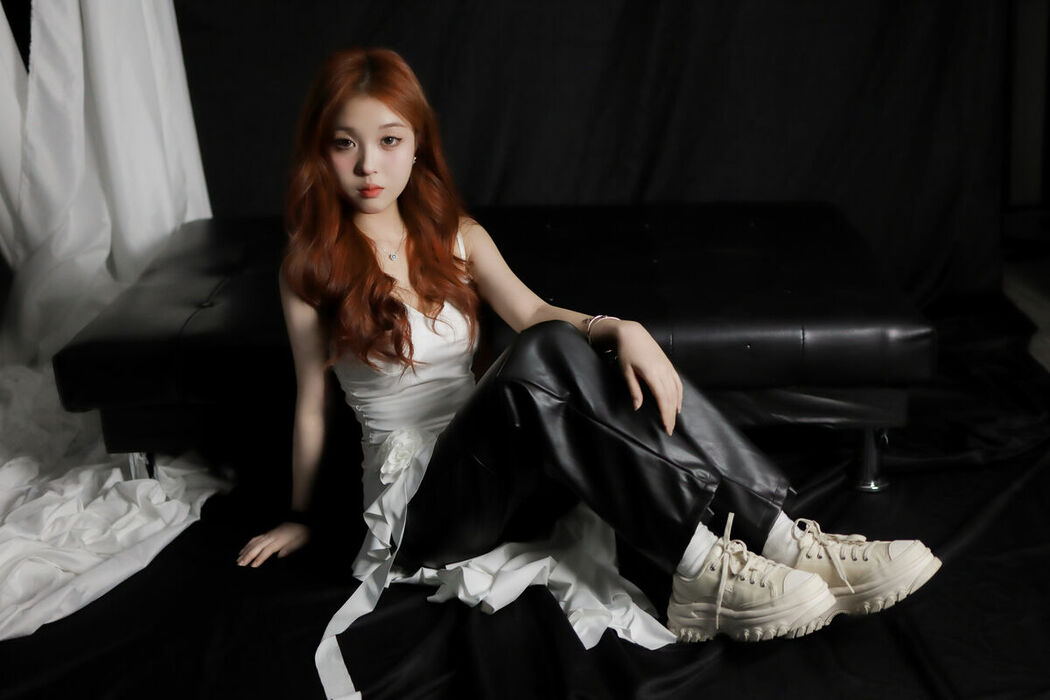 YiTuYu艺图语 Vol.9280 Momo Wu (25P)