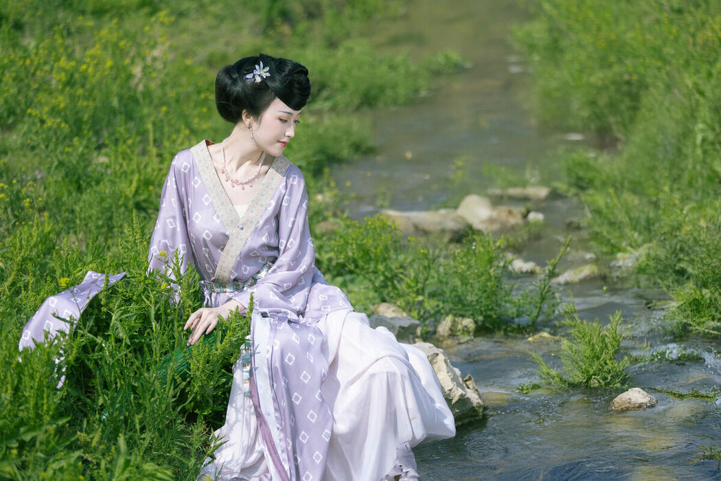 YiTuYu艺图语 Vol.9274 Liu Lian Niu Nai (27P)