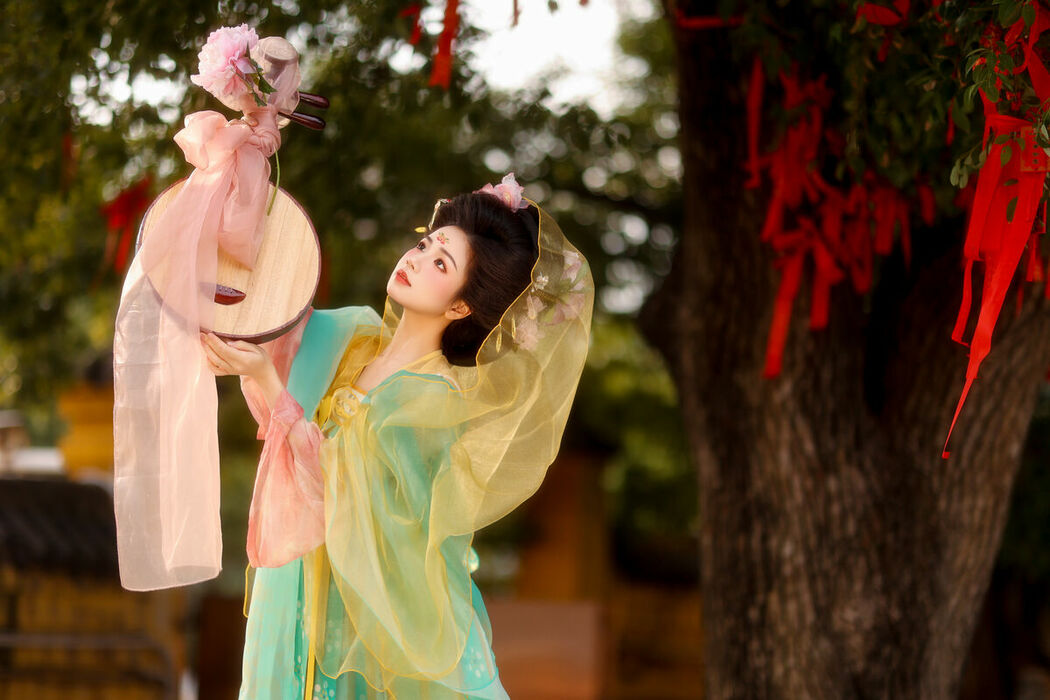 YiTuYu艺图语 Vol.9276 Xiao Du Tong Xue (52P)