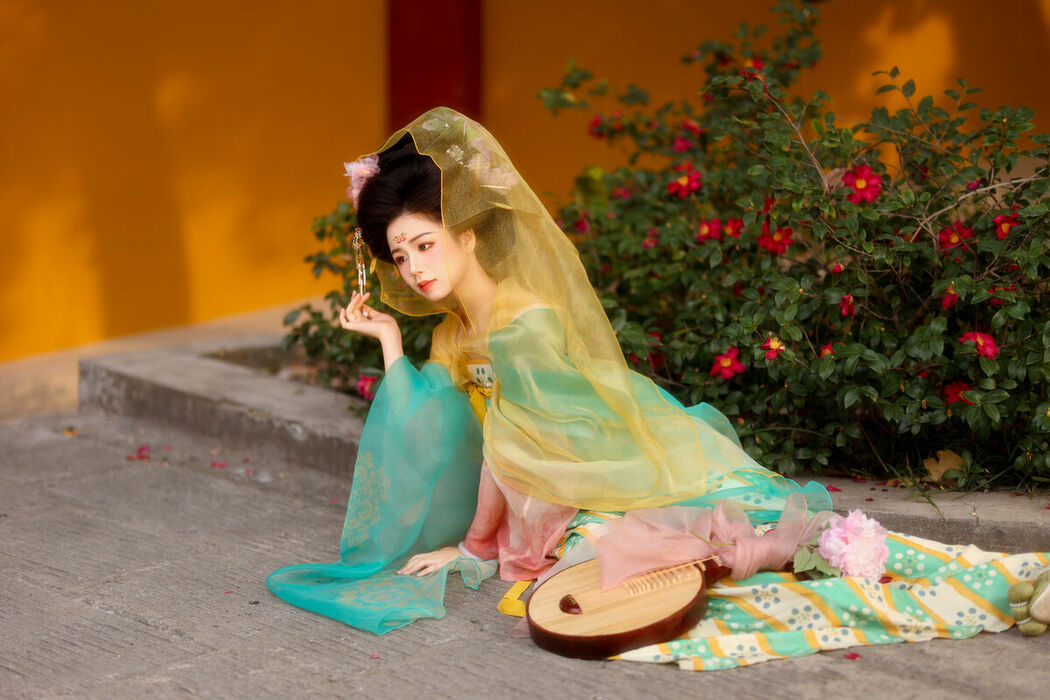 YiTuYu艺图语 Vol.9276 Xiao Du Tong Xue (52P)