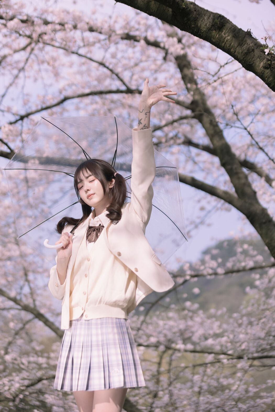 YiTuYu艺图语 Vol.9269 Ci Qing Shi Dou Ya (25P)