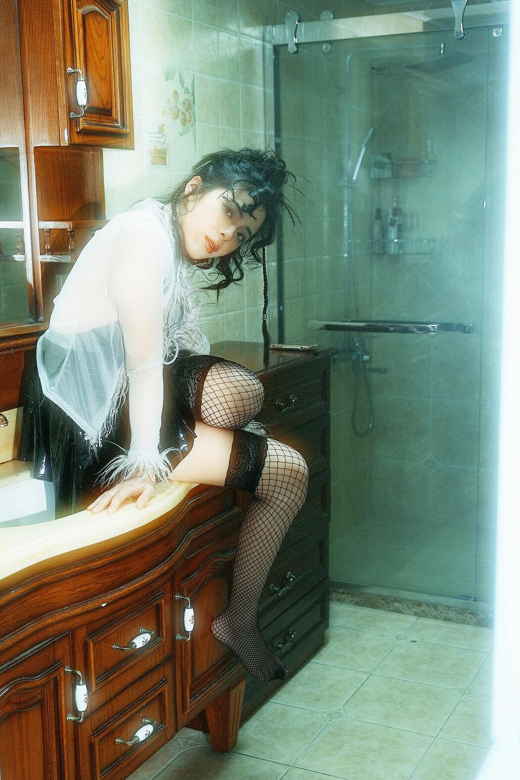 YiTuYu艺图语 Vol.9281 Yi Zhi Qian Qian (14P)