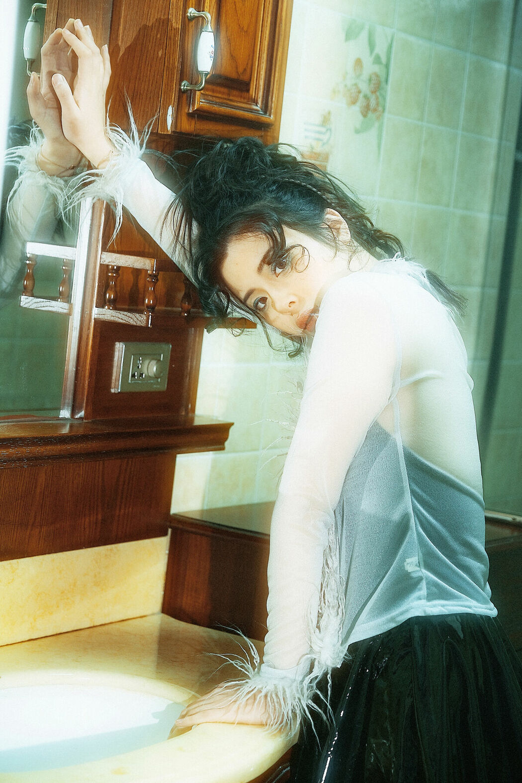 YiTuYu艺图语 Vol.9281 Yi Zhi Qian Qian (14P)