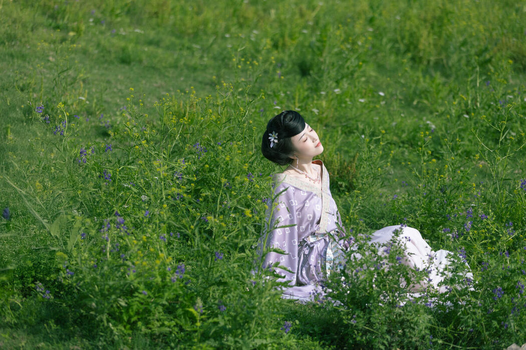 YiTuYu艺图语 Vol.9274 Liu Lian Niu Nai (27P)