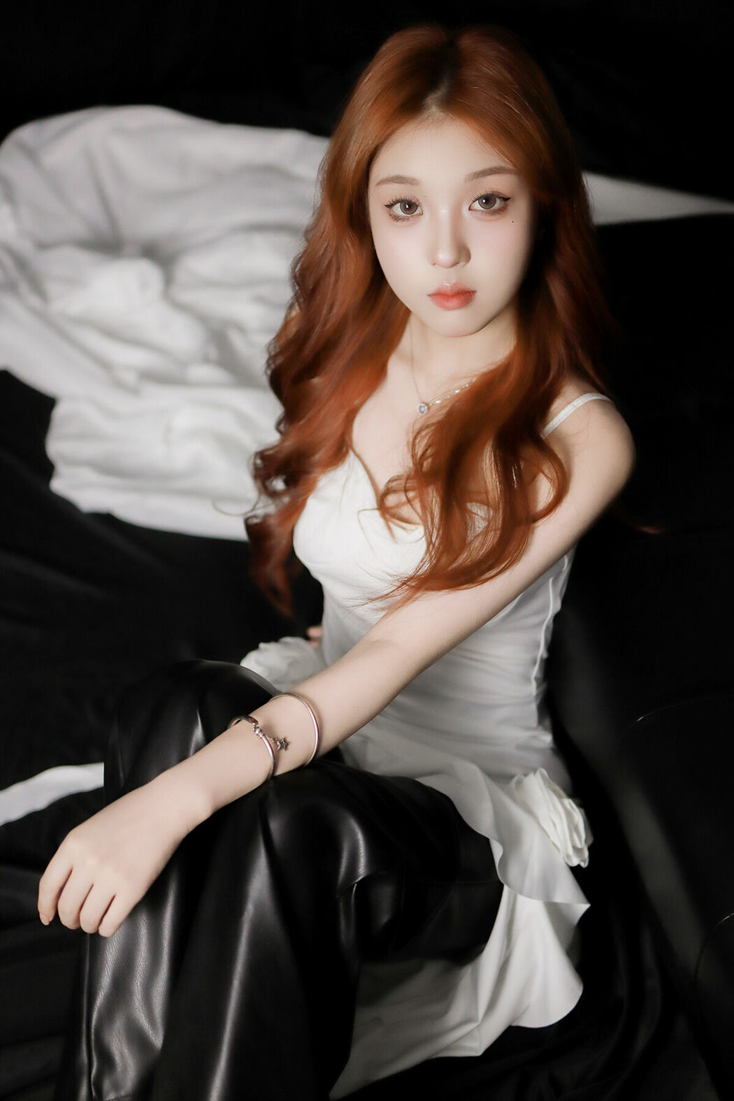 YiTuYu艺图语 Vol.9280 Momo Wu (25P) Cover Photo