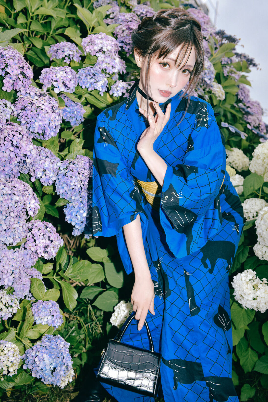 Coser@Ely_eee ElyEE子 – Rainy Season Black Cat (39P – 4V)