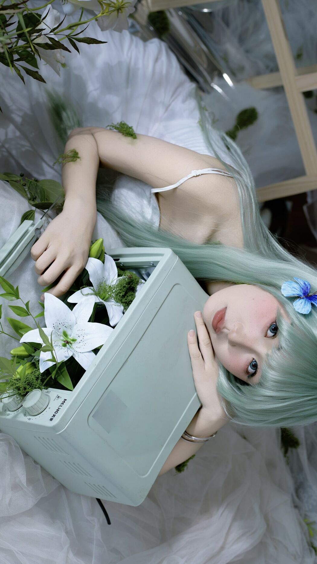 YiTuYu艺图语 Vol.9287 Duo Jin Sha Yu Zui Li (15P)