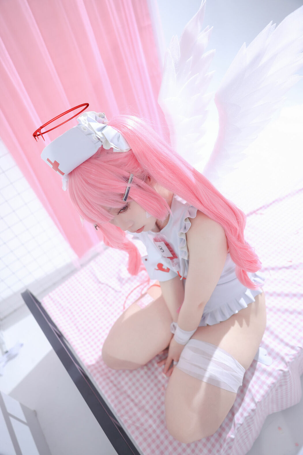 Coser@G44不会受伤 – 见习看护师 月夜见爱 (32P)