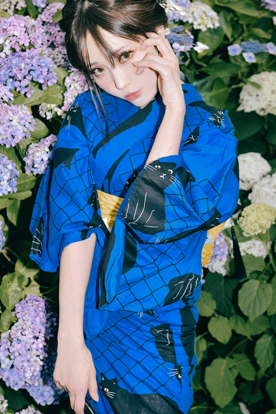 Coser@Ely_eee ElyEE子 – Rainy Season Black Cat (39P – 4V)