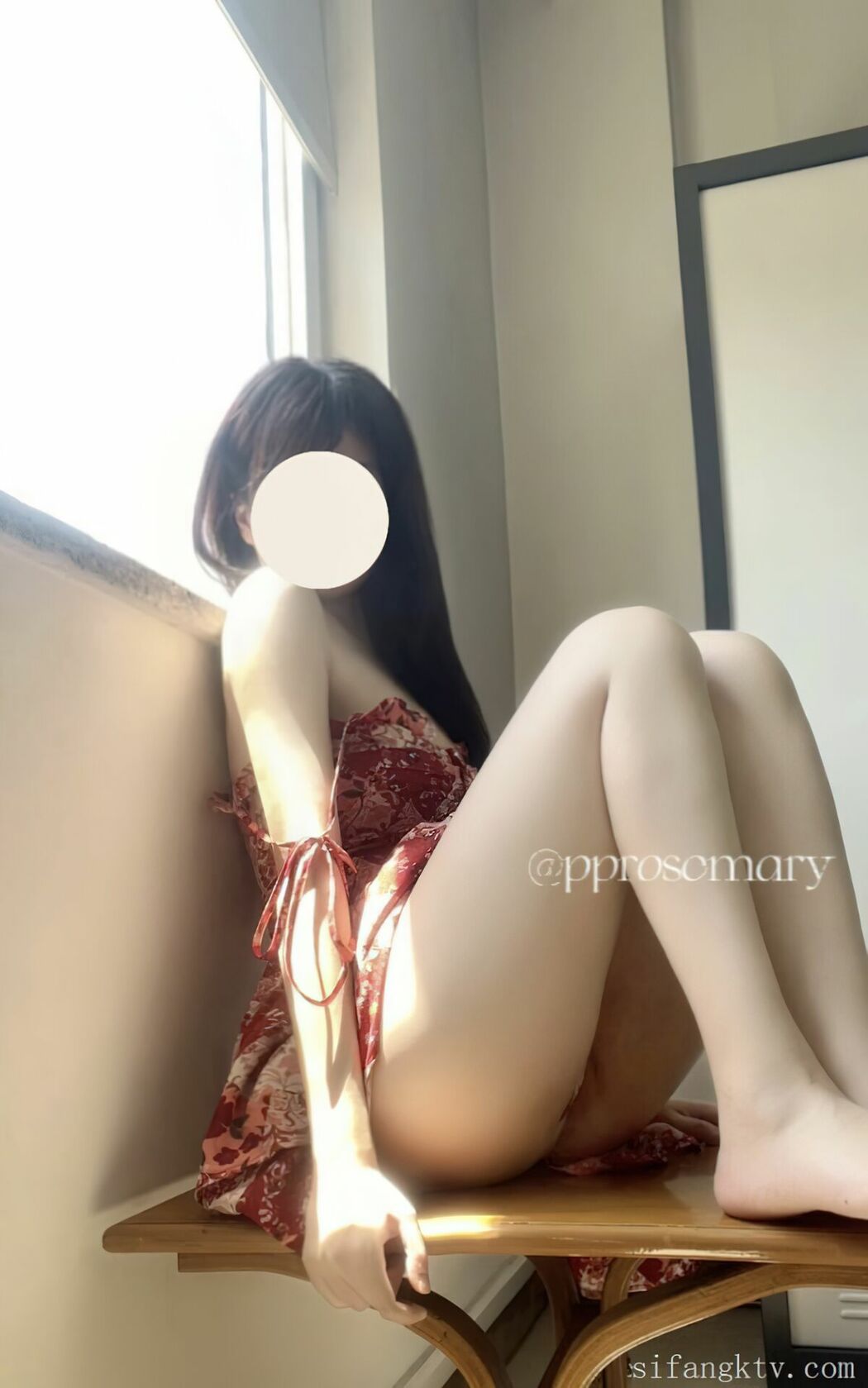 Coser@pprosemary – 高颜值露脸福利姬视图合集 Part01 (56P – 7V)