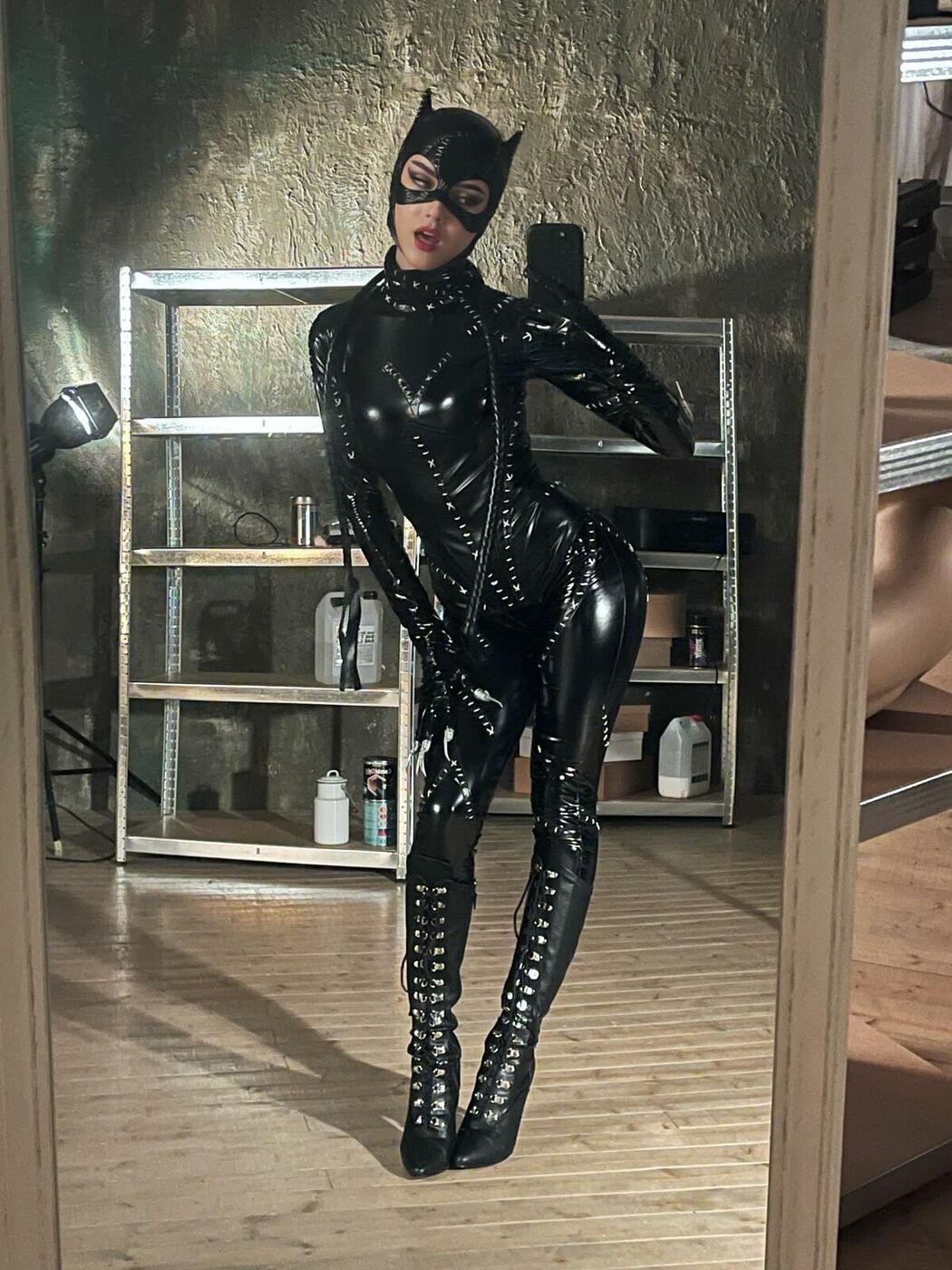 Coser@Candy_Ball – Catwoman Part02 (49P)